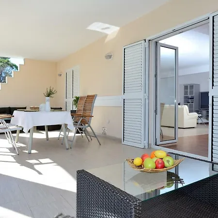 Mam Apartman *